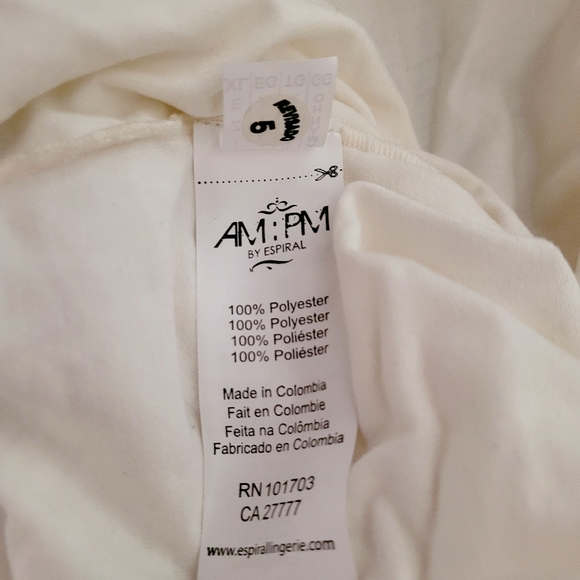 Long Lace Maxi Skirt - Picture 13 of 15